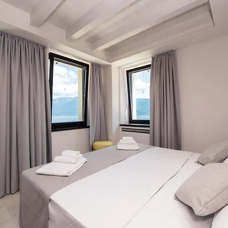 Апартаменты Maison Selva - Torre Limonaia Hideaway With Pool And Private *