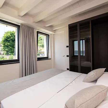 Апартаменты Maison Selva - Torre Limonaia Hideaway With Pool And Private