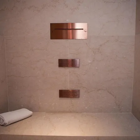 Апартаменты Maison Selva - Torre Limonaia Hideaway With Pool And Private Гарньяно